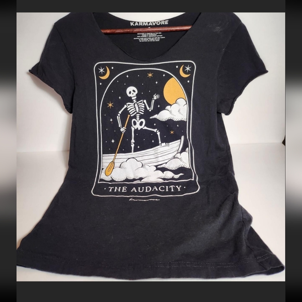 Karmavore The Audacity like New Women's t-shirt collection. Size  Small